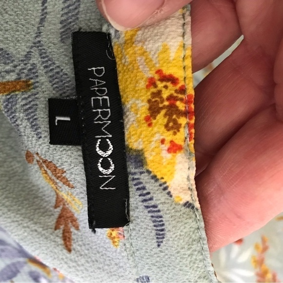 Papermoon floral sleeveless summer blouse top shirt. Women’s large. - Picture 8 of 10
